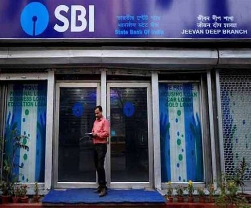 SBI ਨੇ ਡੱਲ ਝੀਲ ‘ਚ ਤੈਰਦੇ ਹੋਏ ATM ਦੀ ਸ਼ੁਰੂਆਤ, ਟੂਰਿਜ਼ਮ ਨੂੰ ਮਿਲੇਗੀ ਹੱਲਾਸ਼ੇਰੀ